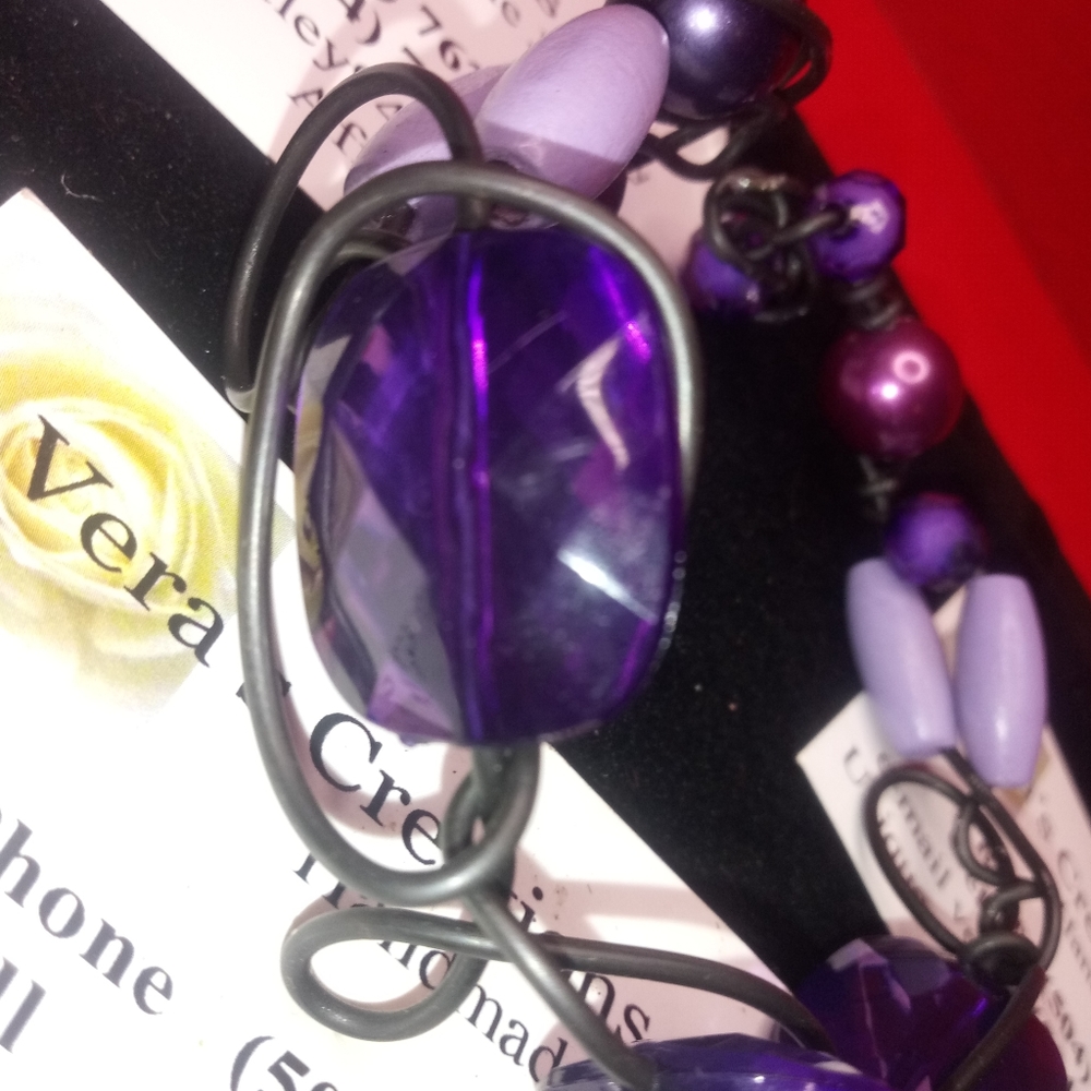 Jewelry - Picture 5 of 8